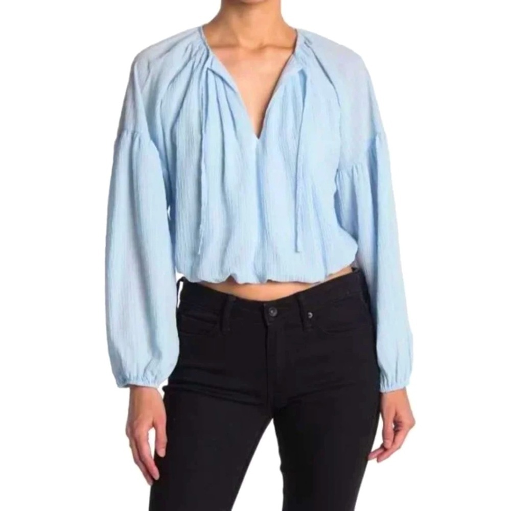 Wayf Pastel Blue Crepe Textured Long Blouson Sleeve Bubble Hem Cropped Blouse L - Picture 1 of 10